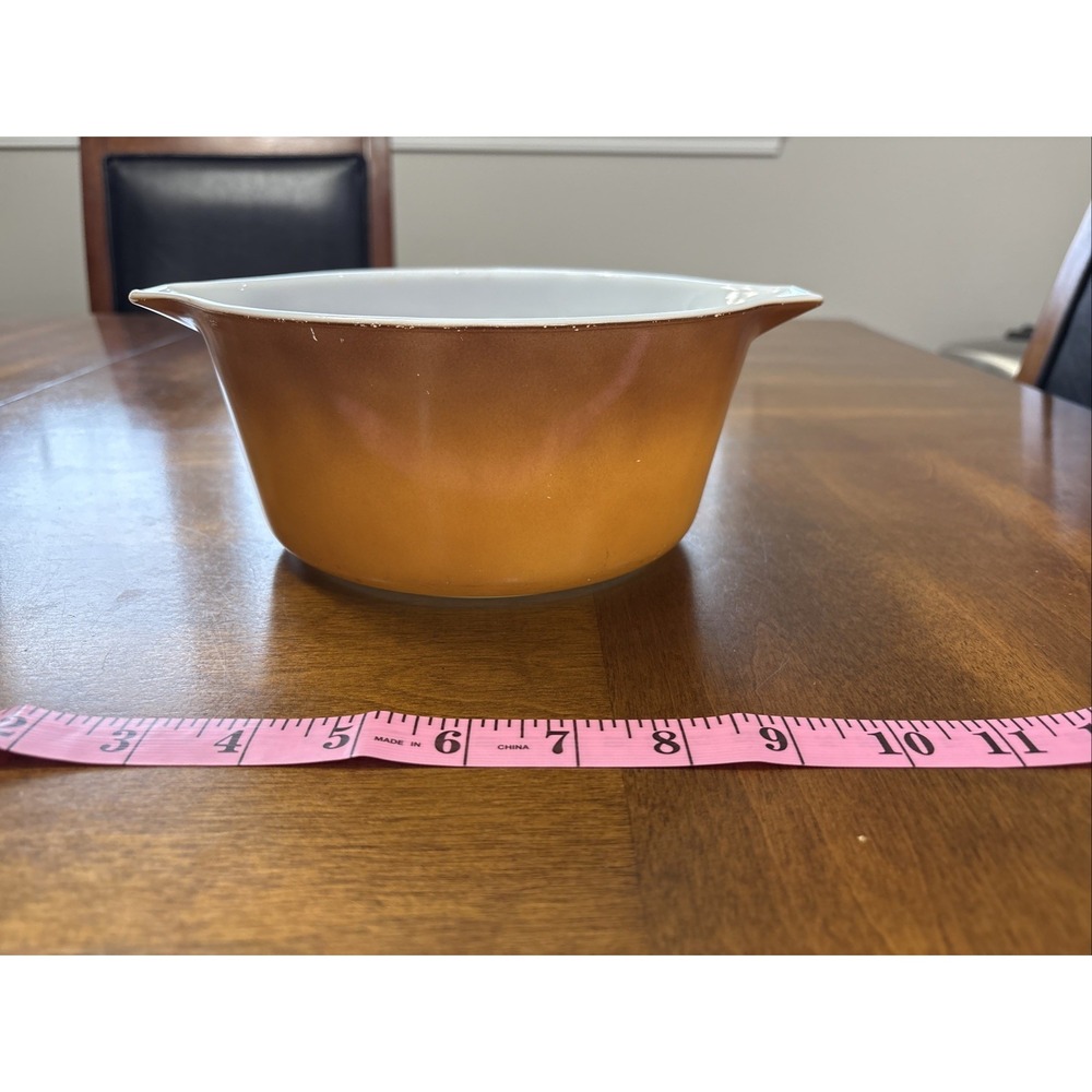COLLECTIBLE 2 TONED BROWN - 2 HANDLE PYREX MIXING BOWL - 1 1/2 QT. No: 474 B